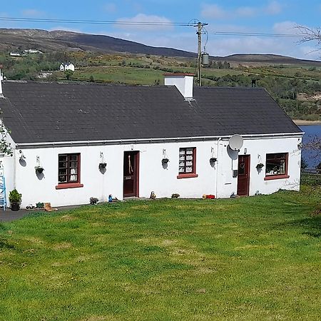 Granny'S Cottage, A Lovely Lakeside Cottage Donegal Town Екстериор снимка