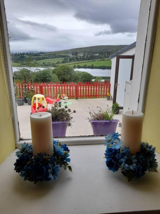 Granny'S Cottage, A Lovely Lakeside Cottage Donegal Town Екстериор снимка